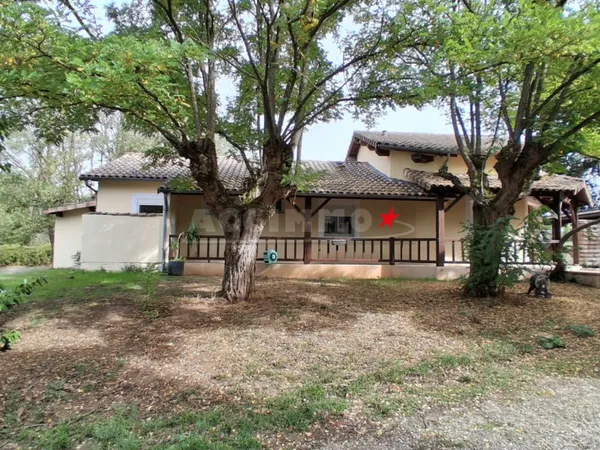 Maison 6 pièces 196 m²