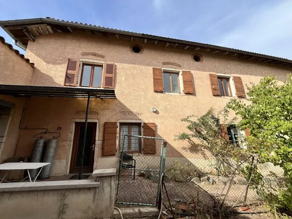 Maison 9 pièces 166 m²