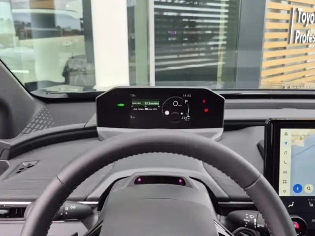 Toyota C-Hr design grande autonomie 77 kwh 224ch + — photo 13
