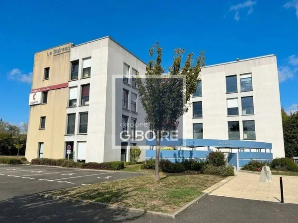 Bureaux 166 m²