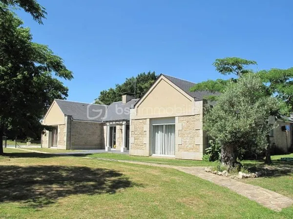 Maison 7 pièces 210 m²