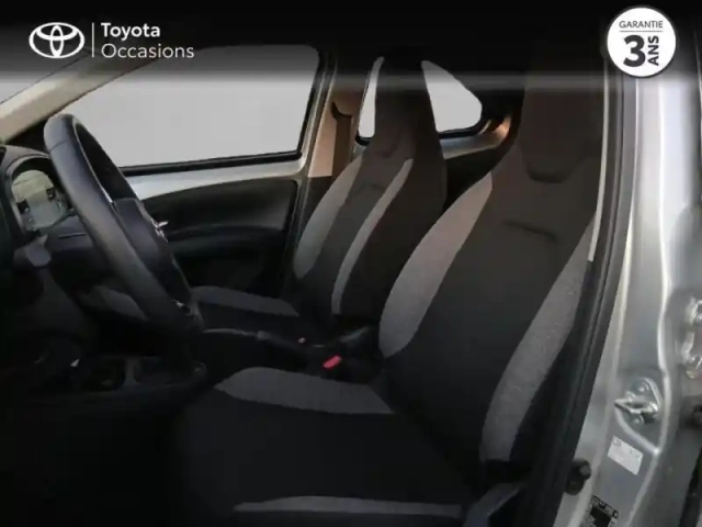 Toyota Aygo X 1.0 vvt-i 72ch dynamic my23 — photo 11