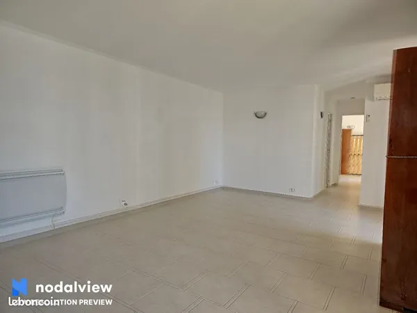 COGOLIN - T3 73 m² + 2 TERRASSES + GARAGE - Petite copropriété