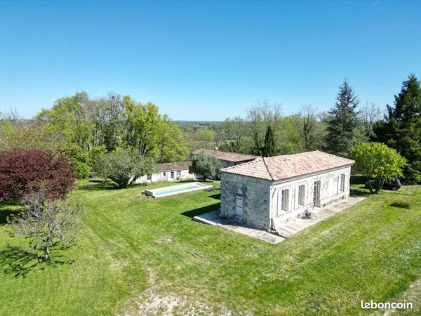 Propriété 6 pièces 320 m²