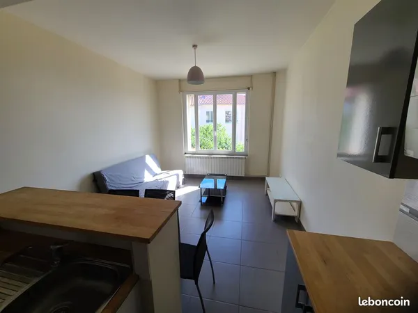 T2 duplex Toulon proche Castigneau et Centre ville