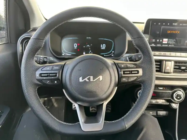 Kia Picanto gt line premium — photo 14