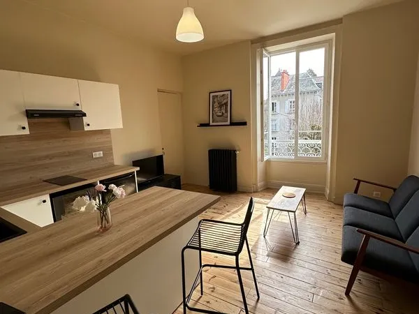 3 Appartements meublés avec Terrasse et Jardin proche Hôpital