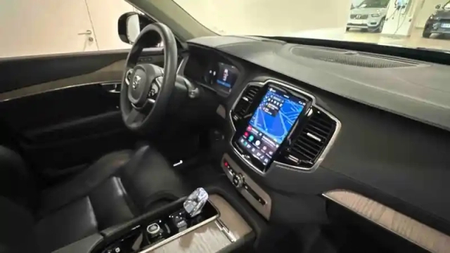 Volvo Xc90 recharge t8 awd 310+145 ch geartronic 8 7pl — photo 28
