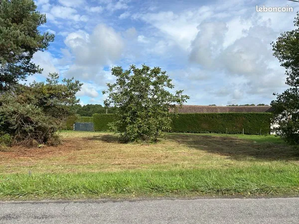 Terrain constructible Saint Julien de Chedon