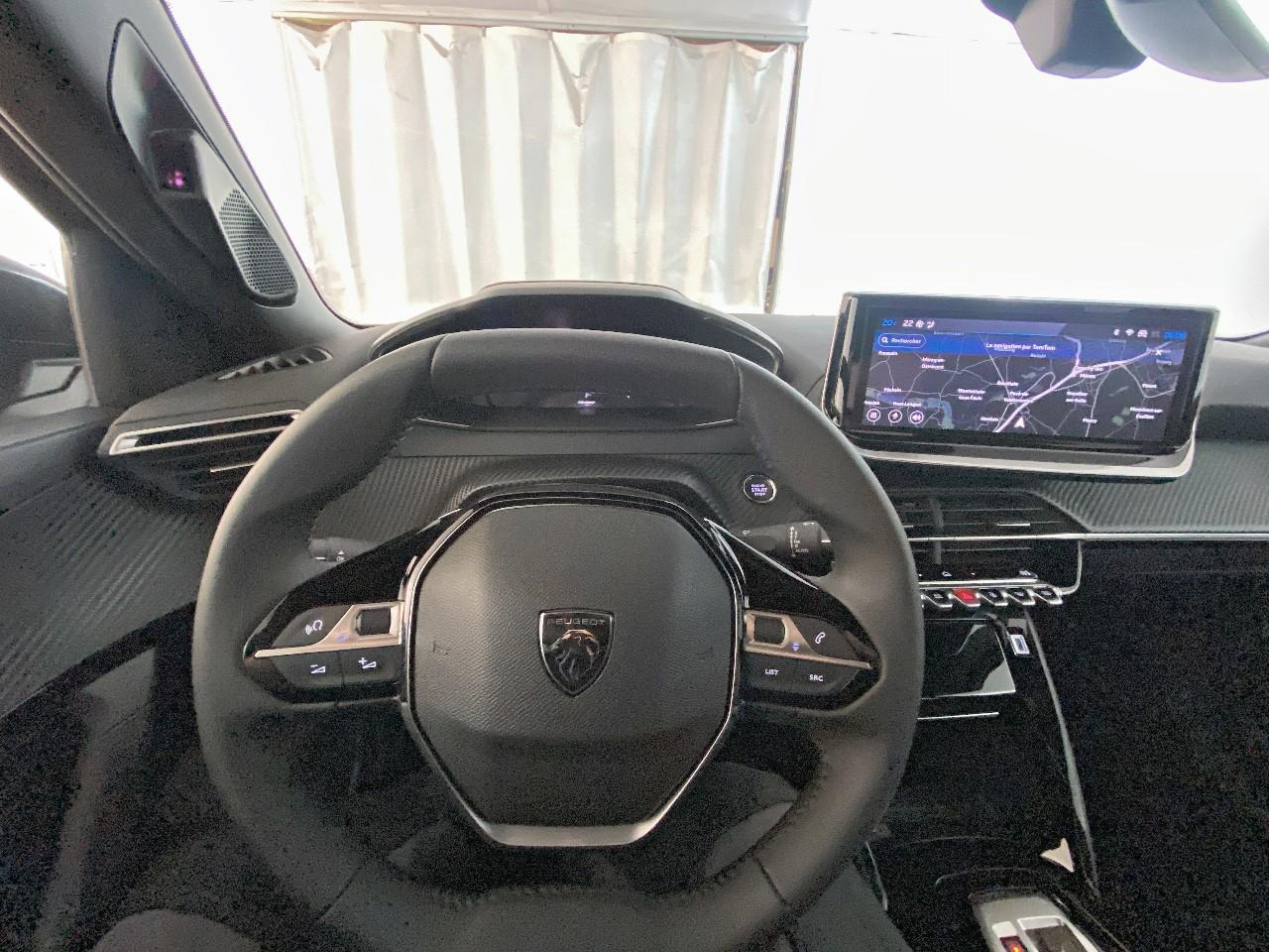 Peugeot 2008 hybrid 145 ch e-dcs6 allure — photo 12