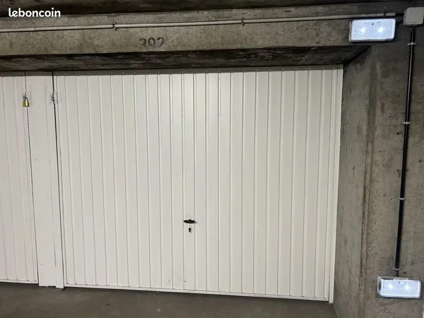 Garage box