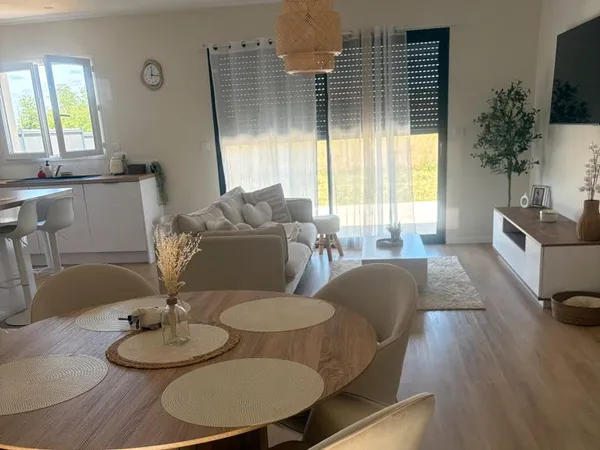 Location maison 70m2 de plein pied avec jardin dans lotissement calme à 5 mn de l autoroute de Toulo