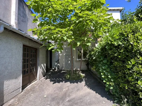 Immeuble mixte à fort potentiel, coeur de ville