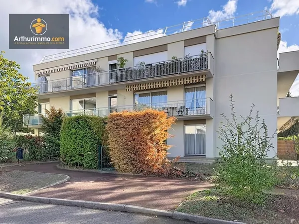 Appartement 3 pièces de 64,8 m² à MARGENCY (95580)