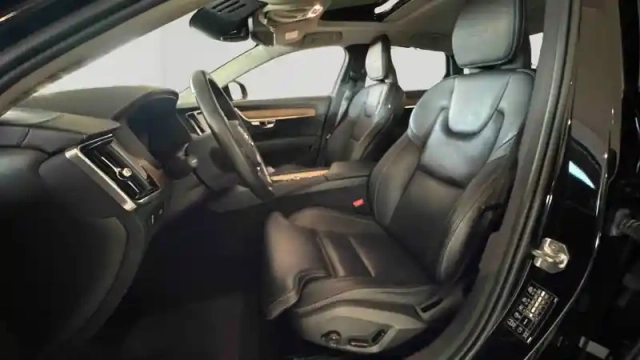Volvo S90 d4 190 ch  geartronic 8 — photo 12