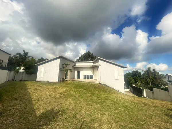 A LOUER VILLA F4 À LA RAVINE DES CABRIS