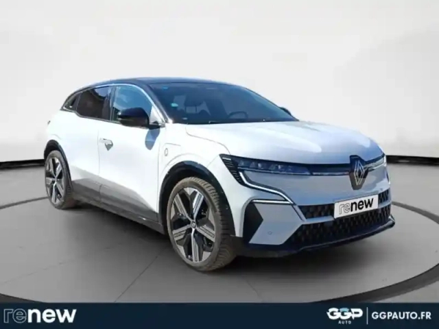 Renault Megane e-tech electric ev60 220ch iconic super charge — photo 7