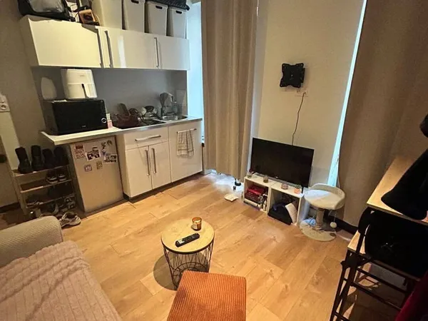 Studio 1 pièce 18 m²