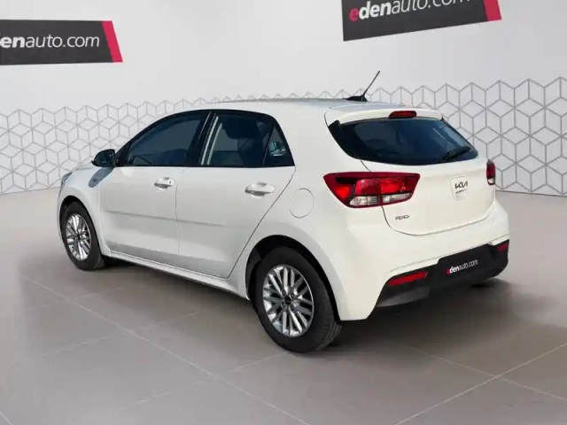 Kia Rio 1.2 dpi 84 ch bvm5 — photo 3