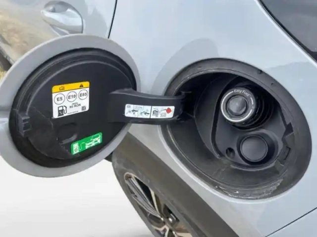 Ford Puma 1.0 flexifuel 125ch s&amp;s mhev titanium — photo 10