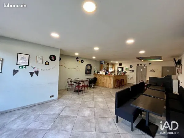 Boutique 75 m² HOMÉCOURT