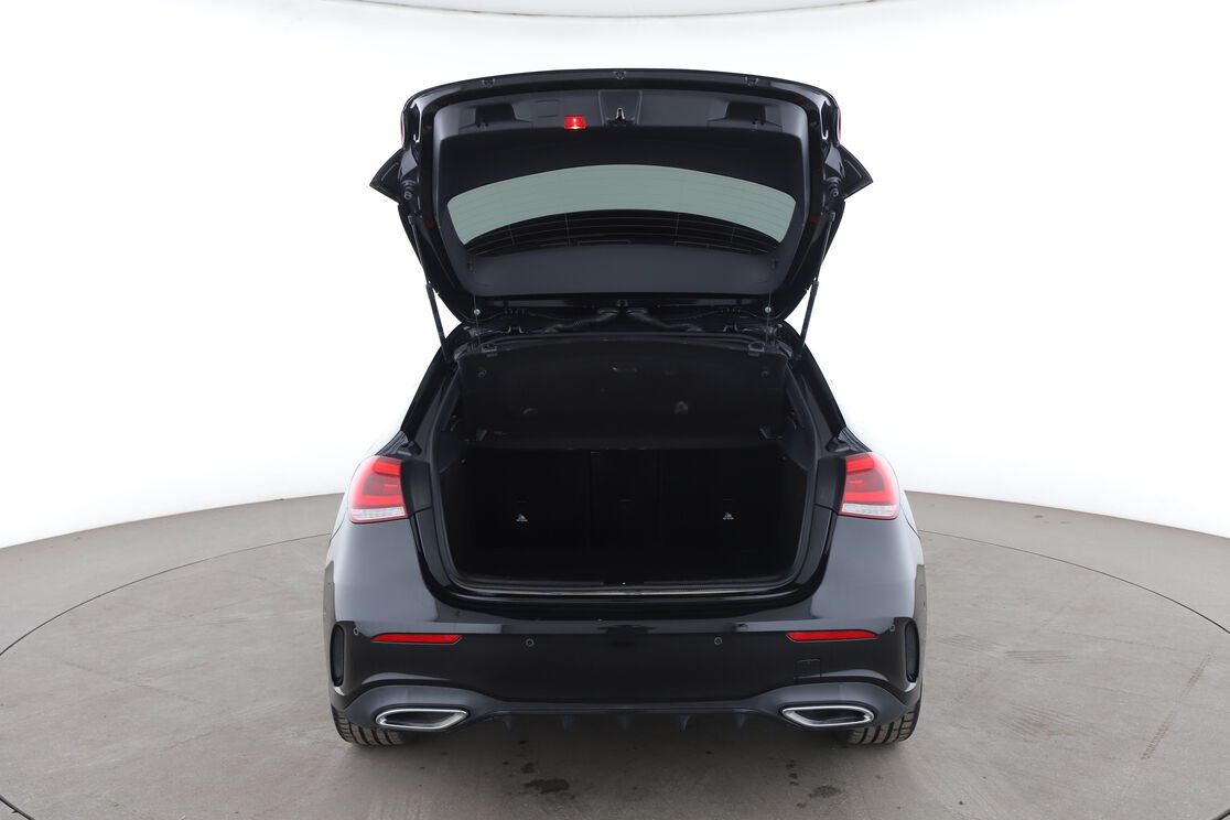 Mercedes-Benz Classe A 200 d AMG Line 8G-DCT — photo 15
