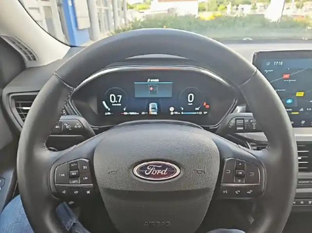 Ford Focus 1.5 ecoblue 115ch titanium x business bva8 — photo 7