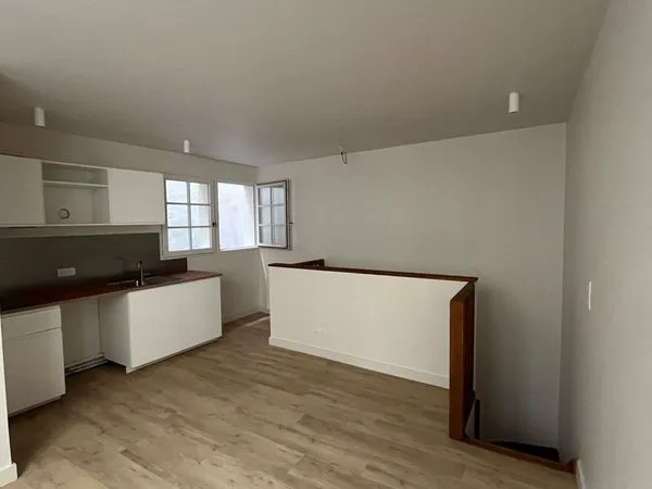 À louer - T2 en duplex inversé- Bayonne Centre, quartier Hôtel de ville/Libre de suite
