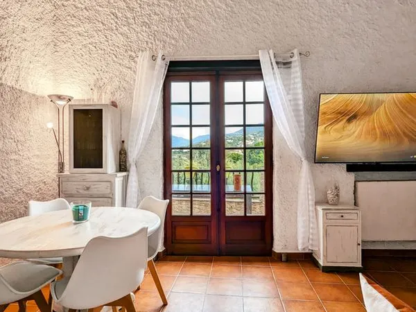 Propriano - T4 meublé 3 chambres - séjour 2/3 mois - aucune charge