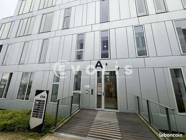 Bureaux 161 m²