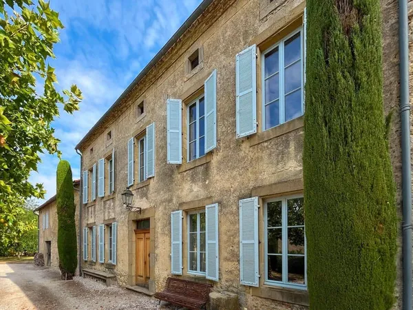 Maison 10 pièces 495 m²