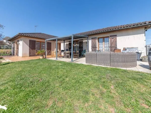 Maison 8 pièces 170 m²