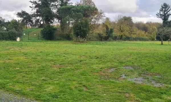 Terrain 643 m²