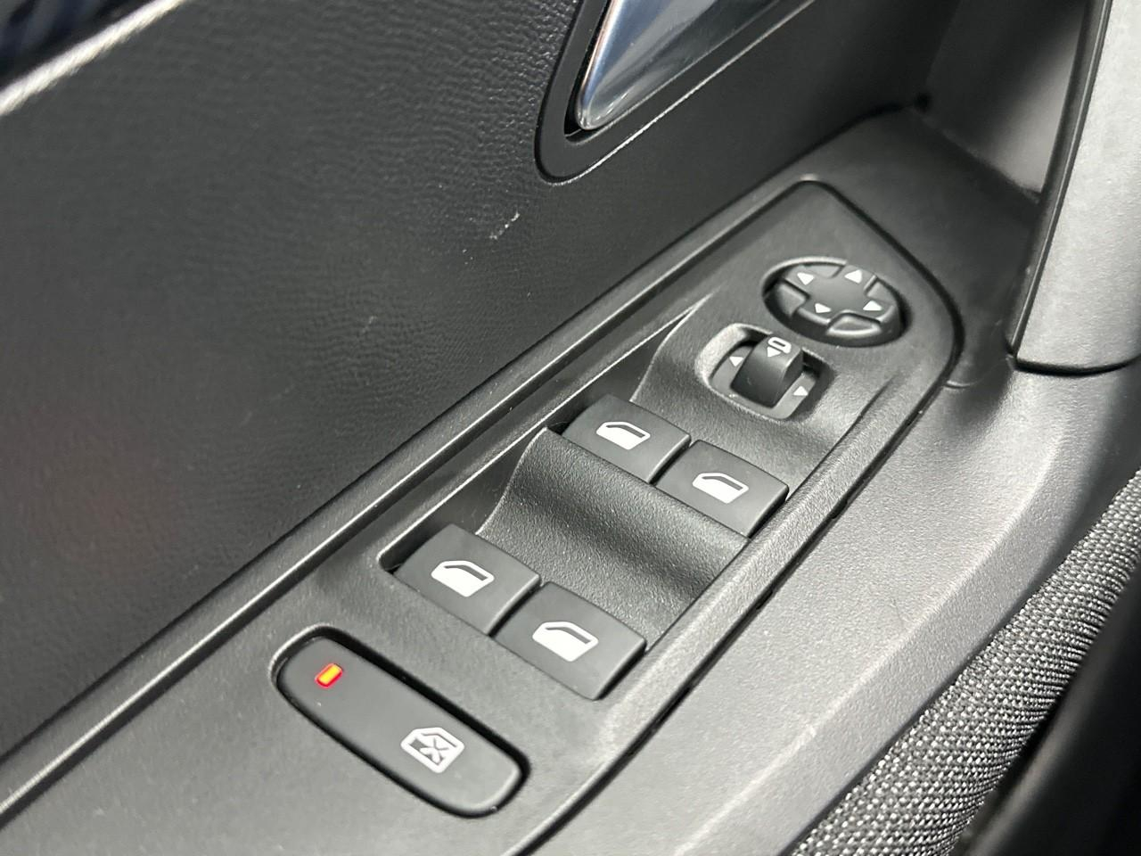 Peugeot 2008 100 s&s bvm6 style — photo 15