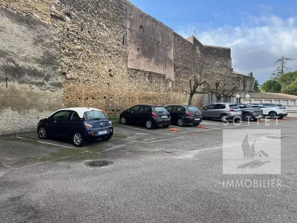 Parking 15 m²