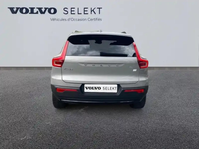 Volvo Xc40 recharge 238ch essential — photo 4