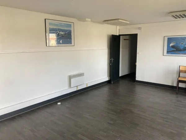 Bureau 117 m²