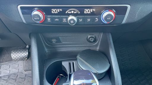 Audi Q2 35 TFSI 150 S-Tronic7 - Design – 2022 – 78500 km – Essence – Boîte Automatique — photo 5