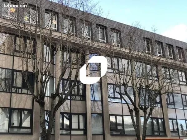 Bureau 98 m²