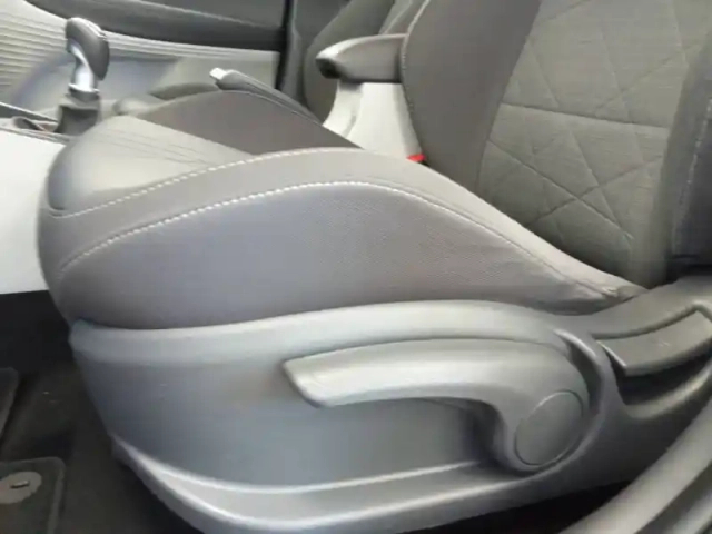 Hyundai Bayon 1.0 t-gdi 100 hybrid 48v — photo 11