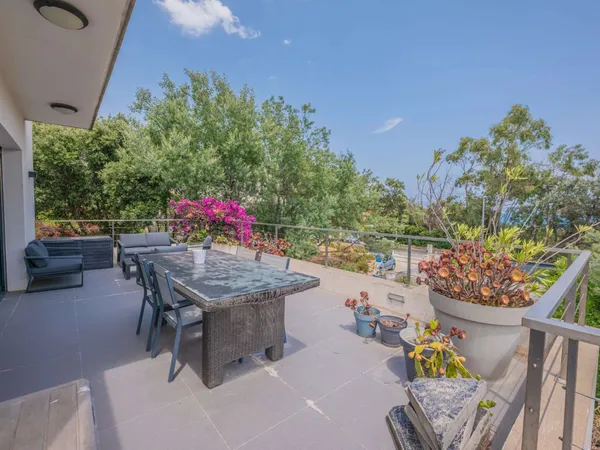 Villa 4 pièces 150 m²