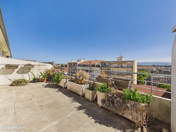 T2 traversant 50 m² avec terrasse de 20 m² - Avenue Victor Hugo