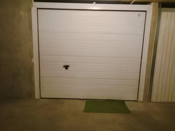Garage dans résidence sécurisée