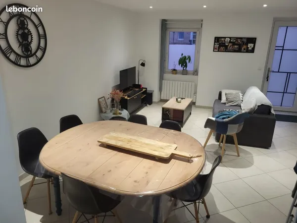 Maison à louer T3 plein centre Cossé Le Vivien