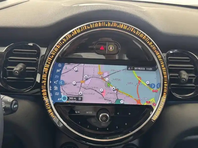 Mini Mini hatch 3 portes cooper 136 ch dkg7 — photo 27
