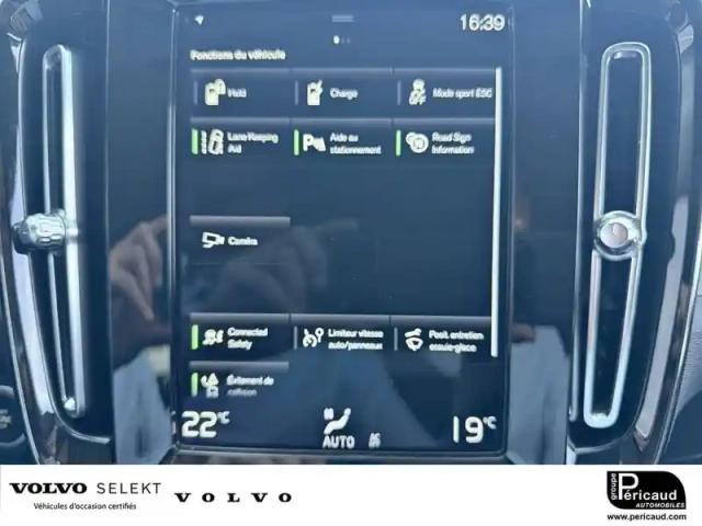 Volvo Xc40 t4 recharge 129+82 ch dct7 — photo 15