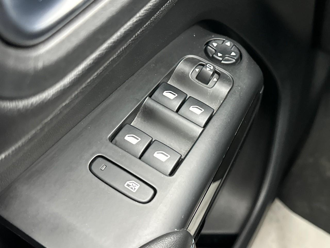 Citroën C5 Aircross hybride rechargeable 225 s&s e-eat8 c-series — photo 15
