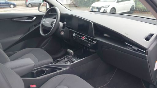 Kia Niro 1.6 GDi 141 Hybride DCT6 - Motion – 2024 – 41504 km – Hybride essence – Boîte Automatique — photo 16