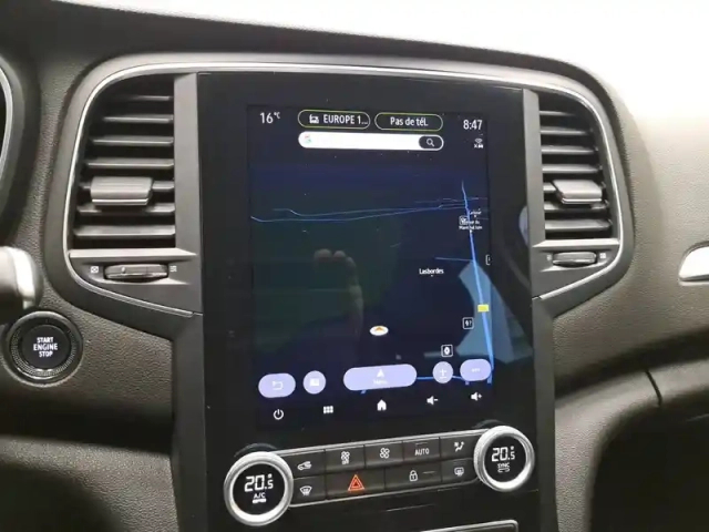 Renault Megane iv estate e-tech plug-in hybrid 160 — photo 41
