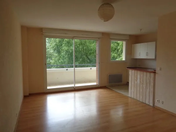 Appartement Location Brive-la-Gaillarde 2p 46m² 541€